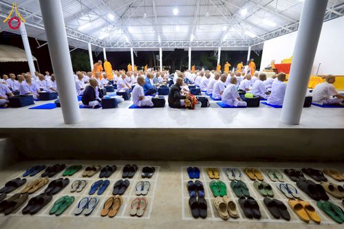 ภาพ No.275948:วันที่ 26-30 พฤศจิกายน พ.ศ. 2568 ทีมพระพี่เลี้ยงตั้งรับ รายงานตัวโครงการบวชบูชาธรรมมหาปูชนียาจารย์ ณ ศูนย์ปฏิบัติธรรมบุรีรัมย์