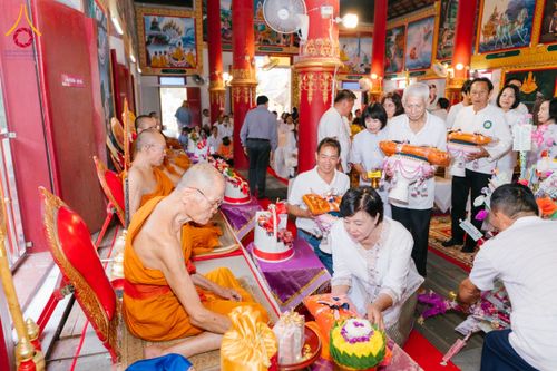 ภาพ No.169287:พิธีทอดกฐิน ณ วัดพุทธนิมิตร จ.เชียงใหม่ ในโครงการกฐินสามัคคีทั่วไทย 30,000 วัด บูชาธรรม 80 ปี หลวงพ่อธัมมชโย โดยคณะศิษยานุศิษย์วัดพระธรรมกาย วันที่ 24 ตุลาคม พ.ศ. 2567