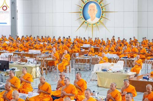 ภาพ No.182334:พิธีถวายภัตตาหารเมนูสวรรค์ "เพื่อการบรรลุธรรม" วันเสาร์ที่ 14 ธันวาคม พ.ศ. 2567 ณ หอฉันคุณยายอาจารย์ฯ วัดพระธรรมกาย