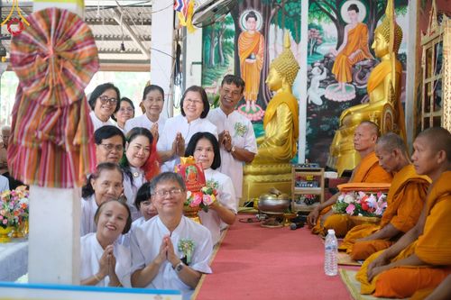 ภาพ No.168874:พิธีทอดกฐิน ณ วัดบ้านน้ำอ้อม จ.บุรีรัมย์ ในโครงการกฐินสามัคคีทั่วไทย 30,000 วัด บูชาธรรม 80 ปี หลวงพ่อธัมมชโย โดยคณะศิษยานุศิษย์วัดพระธรรมกาย วันที่ 23 ตุลาคม พ.ศ. 2567