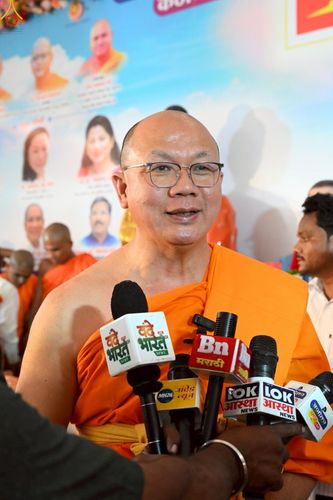 ภาพ No.263359:วันที่ 16 ตุลาคม พ.ศ. 2568 กฐินสมทบหลวงพ่อ ธัมมชโย ถวายแด่ วัดพุทธตรีรัตนะ วิหาร , เมือง ดร อัมเบ็ดการ์ นาการ์ นันเดท  รัฐมหาราษฎร์  ประเทศอินเดีย 