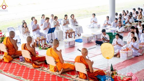 ภาพ No.142144:พิธีถวายสังฆทานแด่คณะสงฆ์ 323 วัด ปีที่ 20 ครั้งที่ 170 , พิธีมอบกองทุนหนุนแรงใจช่วยครูใต้ ปีที่ 17 ครั้งที่ 135 และพิธีทำบุญอุทิศส่วนกุศลให้ผู้วายชนม์ วันเสาร์ที่ 22 มิถุนายน พ.ศ.2567 ณ ศูนย์ปฏิบัติธรรมภาคใต้ อ.บางกล่ำ จ.สงขลา