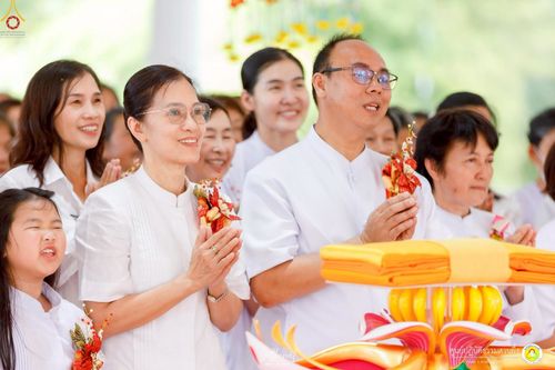 ภาพ No.251826:วันที่ 8 ตุลาคม พ.ศ. 2568 พิธีทอดกฐินสามัคคีทั่วไทย 30,000 วัด โดยคณะศิษยานุศิษย์ บูชาธรรม 81 ปี หลวงพ่อธัมมชโย ณ ศูนย์ปฏิบัติธรรมสวนผึ้ง จ.ราชบุรี
