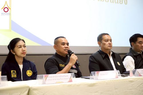 ภาพ No.271959:วันที่ 22 พฤศจิกายน พ.ศ. 2568 ผู้ว่าฯ ปทุมธานี ลงพื้นที่เยี่ยม “อำเภอคลองหลวง” พร้อมชมการเตรียมความพร้อมเทศกาลสวนดอกไม้ปทุมธานี “ทุ่งสวรรค์ ตะวันฉาย” ณ วัดพระธรรมกาย