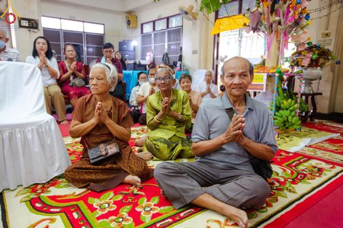 ภาพ No.164999:พิธีทอดกฐิน ณ วัดกลางเกาะระกำ ต.บ้านสร้าง อ.บางปะอิน จ.พระนครศรีอยุธยา ในโครงการกฐินสามัคคีทั่วไทย 30,000 วัด บูชาธรรม 80 ปี หลวงพ่อธัมมชโย โดยคณะศิษยานุศิษย์วัดพระธรรมกาย วันที่ 20 ตุลาคม พ.ศ. 2567