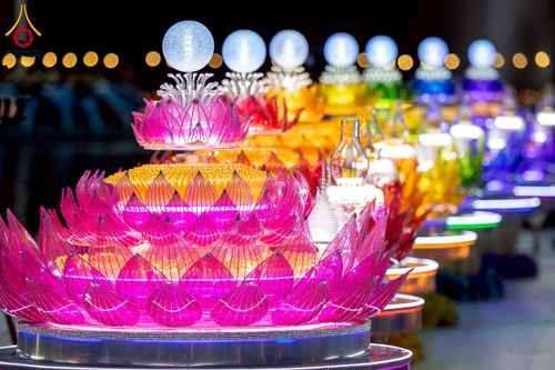 ภาพ No.266293:วันพุธที่ 5 พฤศจิกายน พ.ศ. 2568 (วันพระ ขึ้น 15 ค่ำ เดือน 12) พิธีลอยกระทงธรรม  ณ สระมหาเศรษฐีทะเลบุญ มหาวิหารพระมงคลเทพมุนี วัดพระธรรมกาย จ.ปทุมธานี