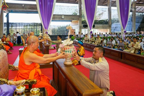 ภาพ No.125627:พิธีมอบโล่และทุนการศึกษา โครงการโรงเรียนส่งเสริมศีลธรรม  "นักบุญขุนเขา" ครั้งที่ ๒ ณ อาคารธรรมสภา วัดบ้านขุน ตำบลบ่อหลวง อำเภอฮอด จังหวัดเชียงใหม่ วันอังคารที่ ๒๗ กุมภาพันธ์ พ.ศ.๒๕๖๗