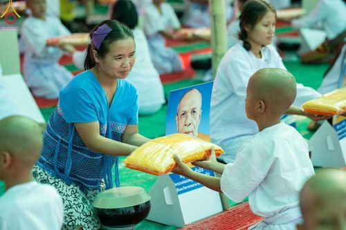 ภาพ No.62996:Photo Story  มหัศจรรย์วัดดงดินแดง Episode 2 โครงการบรรพชาอุปสมบทหมู่ ฟื้นฟูพระพุทธศาสนาทั่วไทย ณ วัดดงดินแดง อ.อมก๋อย จ.เชียงใหม่ วันที่ 3 เมษายน พ.ศ. 2567