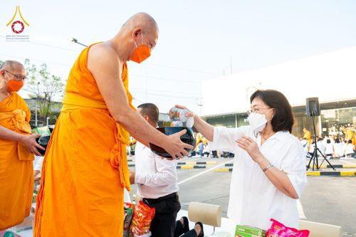ภาพ No.76070:งานทำบุญตักบาตรเชอรี่มอลล์ อ.คลองหลวง จ.ปทุมธานี วันที่ 14 กุมภาพันธ์ พ.ศ. 2566
