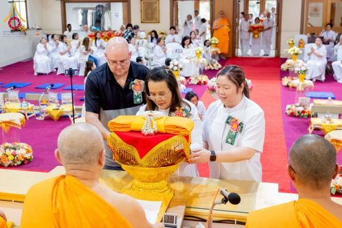 ภาพ No.274255:วันอาทิตย์ที่ 26 ตุลาคม พ.ศ. 2568  พิธีทอดกฐินธรรมชัย สร้างทุกสิ่ง ณ วัดพระธรรมกายออเรกอน ประเทศสหรัฐอเมริกา