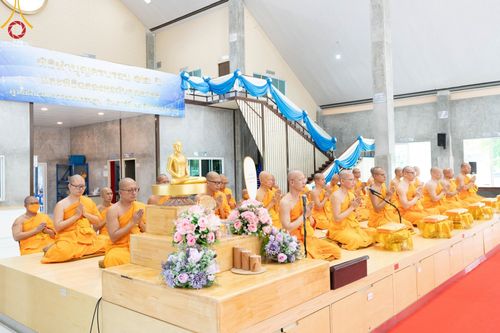 ภาพ No.86043:งานบุญครบรอบ 12 ปี ณ ศูนย์อบรมเยาวชนนครปฐม วันเสาร์ ที่ 19 สิงหาคม พ.ศ. 2566 พิธีทอดผ้าป่าบำรุงศูนย์ และพิธีเจริญพระพุทธมนต์ ฉลองหอฉันคุณยายฯ ประธานสงฆ์  พระมหาคมสัน  ธมฺมาสนฺโน ประธานบุญพิธี กัลฯสุนทรินทร์  จันทนา และคณะเจ้าภาพจังหวัดนครปฐม