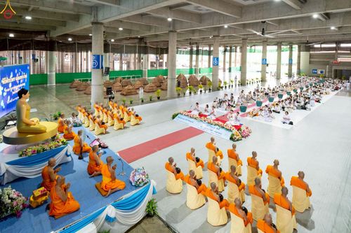 ภาพ No.235313:วันที่ 27 กรกฎาคม พ.ศ. 2568 พิธีตักบาตรฉลองพระใหม่ โครงการบรรพชาและอุปสมบทมู่รุ่นเข้าพรรษา ณ วัดพระธรรมกาย