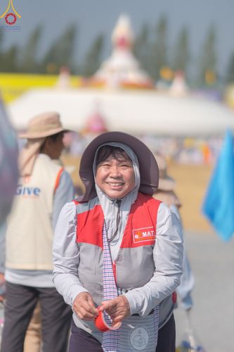 ภาพ No.202962:V.51 สารพัดV สารพัดดี ที่คลองบางนางแท่น ในโครงการธรรมยาตรา กตัญญูบูชา มหาปูชนียาจารย์ พระมงคลเทพมุนี(สด จนฺทสโร) พระผู้ปราบมาร อนุสรณ์สถาน 7 แห่ง ปีที่ 13 ระหว่างวันที่ 2-31 มกราคม พ.ศ. 2568