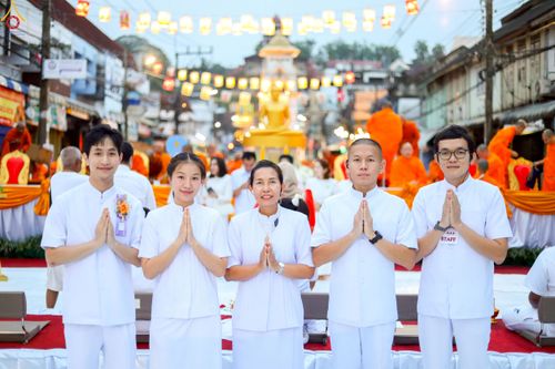 ภาพ No.245817:วันที่ 13-14 กันยายน พ.ศ. 2568 เจ้าหน้าที่ทุกสถานะ ทุกส่วนงาน ร่วมแรงร่วมใจ ปฏิบัติหน้าที่ เตรียมงาน เก็บงาน ตักบาตรพระ 555 รูป อ.เบตง จยะลา