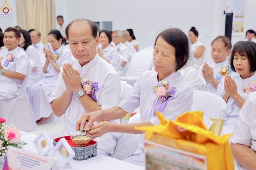 ภาพ No.234594:วันอาทิตย์ที่ 20 กรกฎาคม  พ.ศ.2568 พิธีทอดผ้าป่าภาคพื้นอเมริกา พิธีเจริญพระพุทธมนต์ ฉลองอาคารแก้วธรรมชัยรัตนอนันต์ วัดพระธรรมกายเทนเนสซี ประเทศสหรัฐอเมริกา