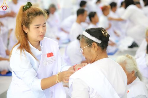 ภาพ No.154997:โครงการอุบาสกแก้ว อุบาสิกาแก้ว รุ่นที่ 2 ตัวแทนทอดกฐินสามัคคีทั่วไทย 30,000 วัด บูชาธรรม 80 ปี หลวงพ่อธัมมชโย จังหวัดบุรีรัมย์ ระหว่างวันที่ 13-15 กันยายน พ.ศ. 2567