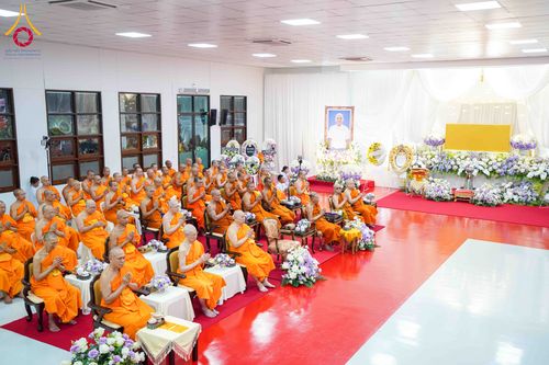 ภาพ No.315509:วันพุธที่ 25 มีนาคม พ.ศ. 2569 พิธีบำเพ็ญกุศล คุณพ่อณรงค์ จินตมากุล  สิริอายุ 99 ปี 11 เดือน โยมบิดา พระครูปลัดรัตนวีรวัฒน์ (รังสฤษดิ์ อิทฺธิจินตโก) ที่ปรึกษาเจ้าคณะจังหวัดปทุมธานี เจ้าอาวาสวัดพระธรรมกาย  ณ ห้องปลูกศรัทธา 2 วัดพระธรรมกาย ปทุมธานี