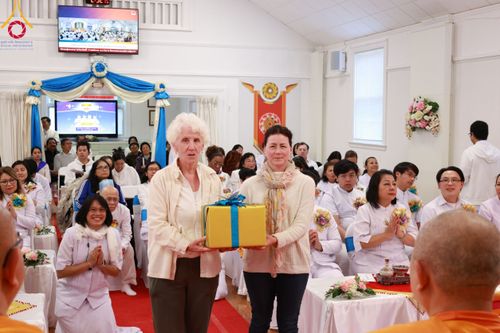 ภาพ No.98151:พิธีทอดกฐินสมปรารถนา วัดพระธรรมกายบอสตัน รัฐแมสซาชูเสตส์ ประเทศสหรัฐอเมริกา วันที่ 19 พฤศจิกายน พ.ศ. 2566