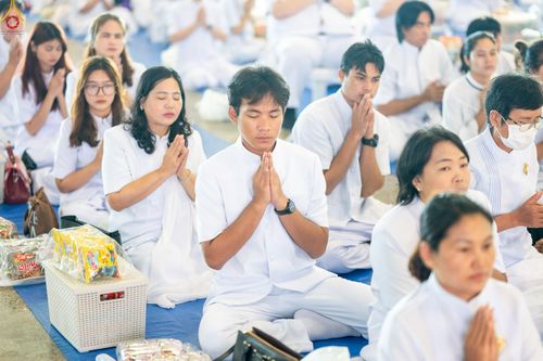 ภาพ No.227864:วันอาทิตย์ที่ 1 มิถุนายน พ.ศ. 2568 พิธีตักบาตร , พิธีบูชาข้าวพระ ณ วัดพระธรรมกาย จ.ปทุมธานี