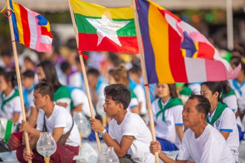 ภาพ No.129339:พิธีประดิษฐานพระบรมสารีริกธาตุ ณ มหารัตนะเจดีย์สิริปทุมสวรรค์ ศูนย์ปฏิบัติธรรมภาคใต้ อ.บางกล่ำ จ.สงขลา วันที่ 10 มีนาคม พ.ศ.2567