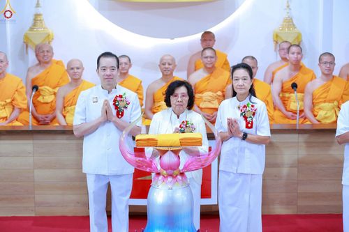 ภาพ No.239673:วันอาทิตย์ ที่ 17 สิงหาคม พ.ศ. 2568 พิธีทอดผ้าป่าฉลองครบรอบ 27 ปี วัดพระธรรมกายซีแอตเติล รัฐวอชิงตัน ประเทศสหรัฐอเมริกา