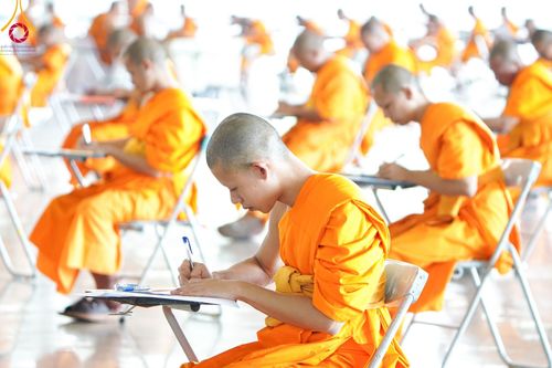 ภาพ No.100212:พิธีสอบธรรมสนามหลวง นักธรรมชั้นโท-เอก วันที่ 29 พฤศจิกายน - 2 ธันวาคม พุทธศักราช 2566 ณ สนามสอบวัดพระธรรมกาย จ.ปทุมธานี