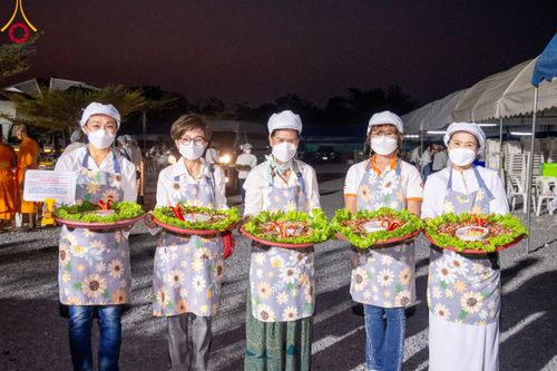 ภาพ No.115052:พิธีถวายภัตตาหารเป็นสังฆทาน แด่คณะพระธรรมยาตรา ปีที่ 12 วันที่ 19 มกราคม พ.ศ. 2567 ณ วัดโบสถ์(บน) บางคูเวียง จ.นนทบุรี