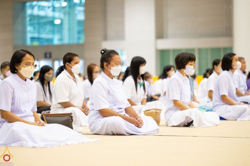 ภาพ No.84321:พิธีเจริญพระพุทธมนต์ ปฏิบัติธรรม เจริญสมาธิภาวนา เพื่อถวายพระพรชัยมงคล และถวายพระราชกุศลแด่พระบาทสมเด็จพระปรเมนทรรามาธิบดีศรีสินทรมหาวชิราลงกรณ พระวชิรเกล้าเจ้าอยู่หัว เนื่องในวันเฉลิมพระชนมพรรษา วันที่ 28 กรกฎาคม พ.ศ. 2566