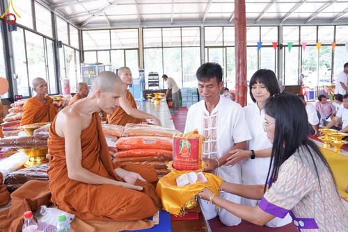 ภาพ No.168501:พิธีทอดกฐิน ณ วัดป่าศรีสุวรรณ จ.ชัยภูมิ ในโครงการกฐินสามัคคีทั่วไทย 30,000 วัด บูชาธรรม 80 ปี หลวงพ่อธัมมชโย โดยคณะศิษยานุศิษย์วัดพระธรรมกาย วันที่ 20 ตุลาคม พ.ศ. 2567