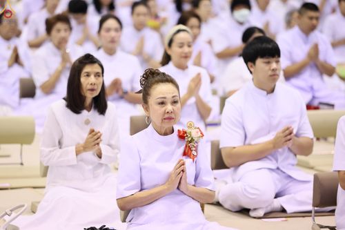 ภาพ No.323646:วันที่ 22 เมษายน พ.ศ.2569(วันคุ้มครองโลก) งานถวายมหาสังฆทาน 40,000 กว่าวัดทั่วประเทศ พิธีภาคสาย ปฏิบัติธรรม ,  พิธีมอบปัจจัยช่วยเหลือครู 4 จังหวัดชายแดนภาคใต้