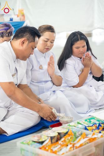 ภาพ No.145654:พิธีตักบาตรโครงการบรรพชาสามเณร โรงเรียนนานาชาติ รุ่นที่ 13 ณ มหารัตนวิหารคด 9 วัดพระธรรมกาย วันเสาร์ที่ 20 กรกฎาคม พ.ศ. 2567