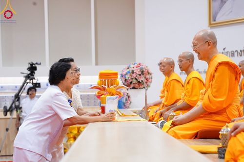 ภาพ No.95094:พิธีทอดกฐินสามัคคีทั่วไทย 5,000 วัด ณ สถาบันธรรมชัย จ.อยุธยา วันที่ 12 พฤศจิกายน พ.ศ. 2566