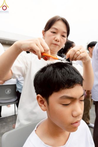 ภาพ No.213654:วันอาทิตย์ที่ 30 มีนาคม พ.ศ. 2568 พิธีตัดปอยผม โครงการหน่อแก้วเปรียญธรรม รุ่นที่ 13 ณ ค่ายจองแชมป์ หมู่กุฏิสามเณรเปรียญธรรม วัดพระธรรมกาย