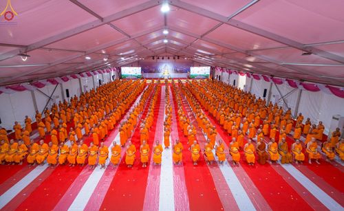 ภาพ No.103252:พิธีบรรพชา พิธีขอศีลและนิสัย ธรรมทายาทชาวอินโดนีเซียกว่า 1,000 คน ณ มหาเจดีย์บุโรพุทโธ ประเทศอินโดนีเซีย ในวันที่ 19 ธันวาคม พ.ศ. 2566