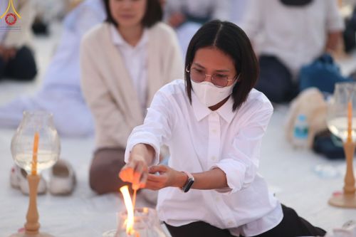 ภาพ No.194821:พิธีจุดประทีปถวายเป็นพุทธบูชา และบูชาธรรมมหาปูชนียาจารย์ ณ วัดสองพี่น้อง ต.ต้นตาล อ.สองพี่น้อง จ.สุพรรณบุรี ในโครงการธรรมยาตรา กตัญญูบูชา มหาปูชนียาจารย์ พระมงคลเทพมุนี(สด จนฺทสโร) พระผู้ปราบมาร อนุสรณ์สถาน 7 แห่ง ปีที่ 13 วันที่ 14 มกราคม พ.ศ. 2568