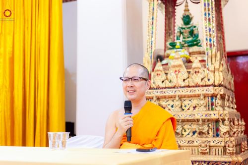 ภาพ No.184895:กิจกรรมวันรวมพลังเด็กดี V-Star ผู้นำฟื้นฟูศีลธรรมโลก กรุงเทพมหานคร ณ วัดมหาธาตุยุวราชรังสฤษฎิ์ราชวรมหาวิหาร กรุงเทพมหานคร ในวันที่ 13 ธันวาคม พ.ศ. 2567