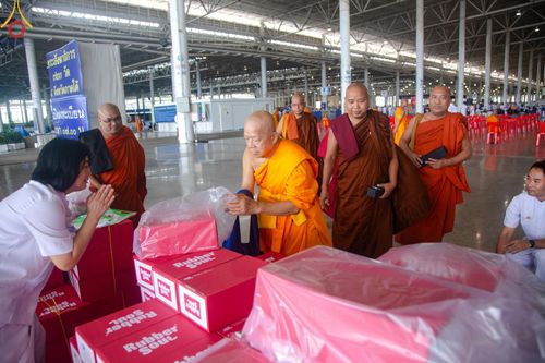 ภาพ No.147975:V.43 ภาพเตรียมงาน ปฎิบัติงาน ของเจ้าหน้าที่ อาสาสมัคร ทุกสถานะ เพื่อความสำเร็จ ในงานวันสมาธิโลก วันอาทิตย์ที่ 4 สิงหาคม พ.ศ.2567