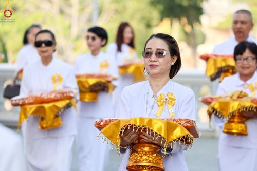 ภาพ No.191959:พิธีทอดผ้าป่าทำนุบำรุงศาสนสถาน ณ วัดสรรเพชญ ต.ยายชา อ.สามพราน จ.นครปฐม ในโครงการธรรมยาตรา กตัญญูบูชา มหาปูชนียาจารย์ พระมงคลเทพมุนี(สด จนฺทสโร) พระผู้ปราบมาร อนุสรณ์สถาน 7 แห่ง ปีที่ 13 วันที่ 9 มกราคม พ.ศ. 2568