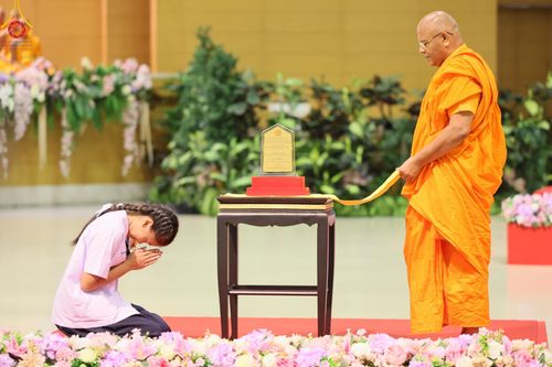 ภาพ No.124633:พิธีมอบโล่วัชรเกียรติยศ โครงการตอบปัญหาศีลธรรมเพื่อสันติภาพโลก (World-PEC) ต่างประเทศ ครั้งที่ 17 ณ ห้องแก้วสารพัดนึก 1 วัดพระธรรมกาย ในวันมาฆบูชา เสาร์ที่ 24 กุมภาพันธ์ พ.ศ. 2567