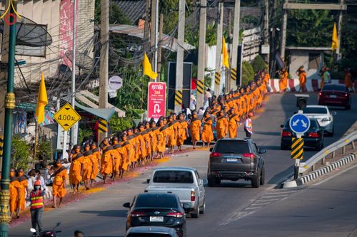 ภาพ No.108648:V.6 บุญเข้า การเตรียมงาน เก็บงาน การรับบุญของเจ้าหน้าที่หน่วยงานต่างๆ เพื่อโครงการธรรมยาตรา กตัญญูบูชามหาปูชนียาจารย์ พระมงคลเทพมุนี (สด จนฺทสโร) พระผู้ปราบมาร อนุสรณ์สถาน 7 แห่ง ปีที่ 12 ระหว่างวันที่ 2 - 31 มกราคม พ.ศ.2567