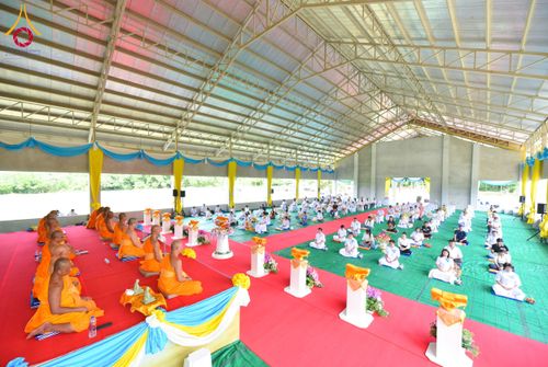 ภาพ No.164731:พิธีทอดกฐิน ณ ธุดงคสถานเขาย้อย เพชรบุรี สร้างอาคารปฏิบัติธรรม พระมงคลเทพมุนี(สด จนฺทสโร) ตำบลสระพัง อำเภอเขาย้อย จังหวัดเพชรบุรี วันอาทิตย์ ที่ 20 ตุลาคม พ.ศ. 2567