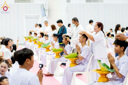 ภาพ No.213533:วันเสาร์ที่ 29 มีนาคม พ.ศ. 2568 พิธีปลงผม โครงการสามเณรยุวธรรมทายาท รุ่นที่ 33 โครงการสามเณรมัชฌิมธรรมทายาท รุ่นที่ 29 ณ ห้องปฏิบัติธรรมวิหารคด คอร์ 13 วัดพระธรรมกาย