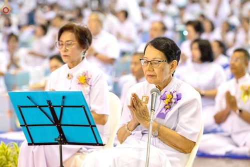 ภาพ No.263891:วันอาทิตย์ที่ 2 พฤศจิกายน พ.ศ. 2568 พิธีตักบาตรอาทิตย์ต้นเดือน ณ บ้านแก้วเรือนทองคุณยายฯ วัดพระธรรมกาย