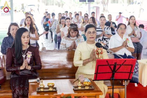 ภาพ No.250279:วันอังคารที่ 7 ตุลาคม พ.ศ. 2568 พิธีทอดผ้าป่าเพื่อสร้าง "ลานอเนกประสงค์พญานาค 4 ตระกูล" ณ พุทธอุทยานนานาชาติ อ.โพนพิสัย จ.หนองคาย