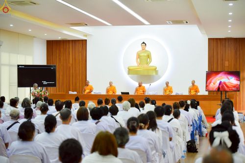 ภาพ No.250054:วันที่ 26-28 กันยายน พ.ศ. 2568 โครงการอบรมอุบาสกแก้ว อุบาสิกาแก้ว รุ่นที่ 3 ตัวแทนทอดกฐินสามัคคีทั่วไทย 30,000 วัด ณ ศูนย์ปฏิบัติธรรมจันทบุรี จ.จันทบุรี