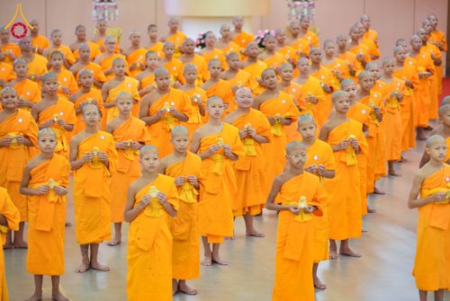 ภาพ No.161662:พิธีรับดวงแก้วนักเรียนบาลี ผู้สมัครสอบในนามวัดพระธรรมกาย วันพุธที่ 2 ตุลาคม พ.ศ. 2567 ณ เทวสภา อาคารร้อยปีคุณยายอาจารย์ฯ วัดพระธรรมกาย จ.ปทุมธานี