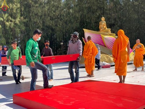 ภาพ No.106954:V.3 ตั้งใจ การเตรียมงาน เก็บงาน การรับบุญของเจ้าหน้าที่หน่วยงานต่างๆ เพื่อโครงการธรรมยาตรา กตัญญูบูชามหาปูชนียาจารย์ พระมงคลเทพมุนี (สด จนฺทสโร) พระผู้ปราบมาร อนุสรณ์สถาน 7 แห่ง ปีที่ 12 ระหว่างวันที่ 2 - 31 มกราคม พ.ศ. 2567