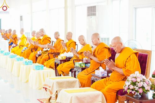 ภาพ No.142359:พิธีทอดผ้าป่าเพื่องานพระพุทธศาสนา , พิธีเจริญพระพุทธมนต์ , พิธีถวายสังฆทานแด่คณะสงฆ์ น้อมบูชาธรรม 80 ปี หลวงพ่อธัมมชโย และครบรอบ 12 ปี ธรรมอุทยานบ้านแป้ง อำเภอพรหมบุรี จังหวัดสิงห์บุรี ในวันเสาร์ที่ 22 มิถุนายน พ.ศ. 2567