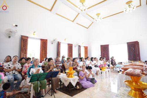 ภาพ No.167196:พิธีทอดกฐิน ณ วัดป่าสวนพฤกษชาติ ต.ทุ่งโพธิ์ อ.นาดี จ.ปราจีนบุรี ในโครงการกฐินสามัคคีทั่วไทย 30,000 วัด บูชาธรรม 80 ปี หลวงพ่อธัมมชโย โดยคณะศิษยานุศิษย์วัดพระธรรมกาย วันที่ 24 ตุลาคม พ.ศ. 2567