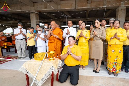 ภาพ No.152601:พิธีเททองหล่อพระพุทธรูปประจำสัตตมหาสถาน ธรรมอุทยานอุโบสถวัดสายสุวพรรณ - กิจกรรมปลูกต้นไม้เฉลิมพระเกียรติ พระบาทสมเด็จพระเจ้าอยู่หัว วันที่ 26 กรกฎาคม พ.ศ. 2567